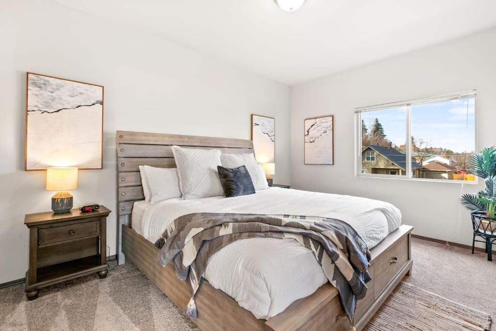 Brand New 2 Bd 2 Bth Near Dt And Perry District Apartamento Spokane Exterior foto