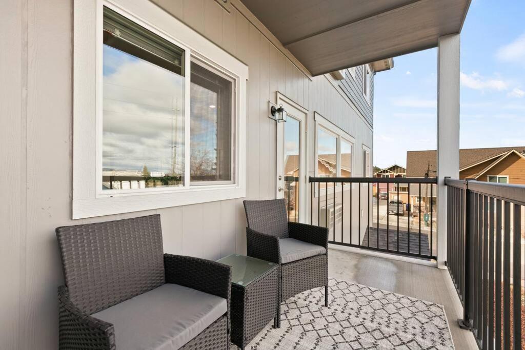 Brand New 2 Bd 2 Bth Near Dt And Perry District Apartamento Spokane Exterior foto